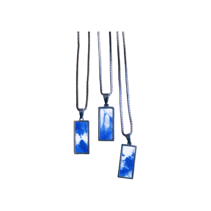 Handmade tie-dye short-style pendant with the pattern of blue sky and white clouds