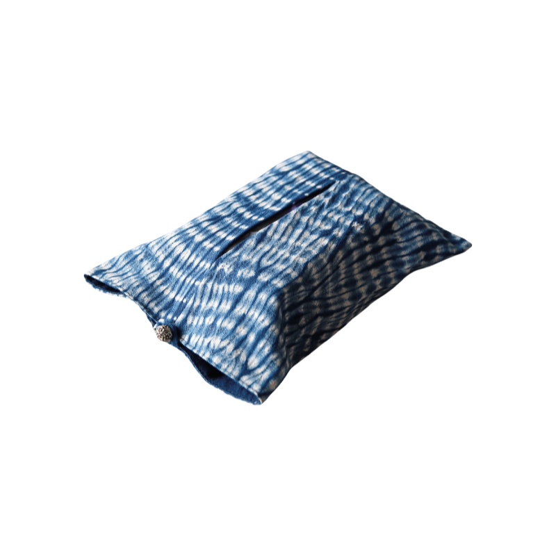 Handmade tie-dye paper towel set in arc shape
