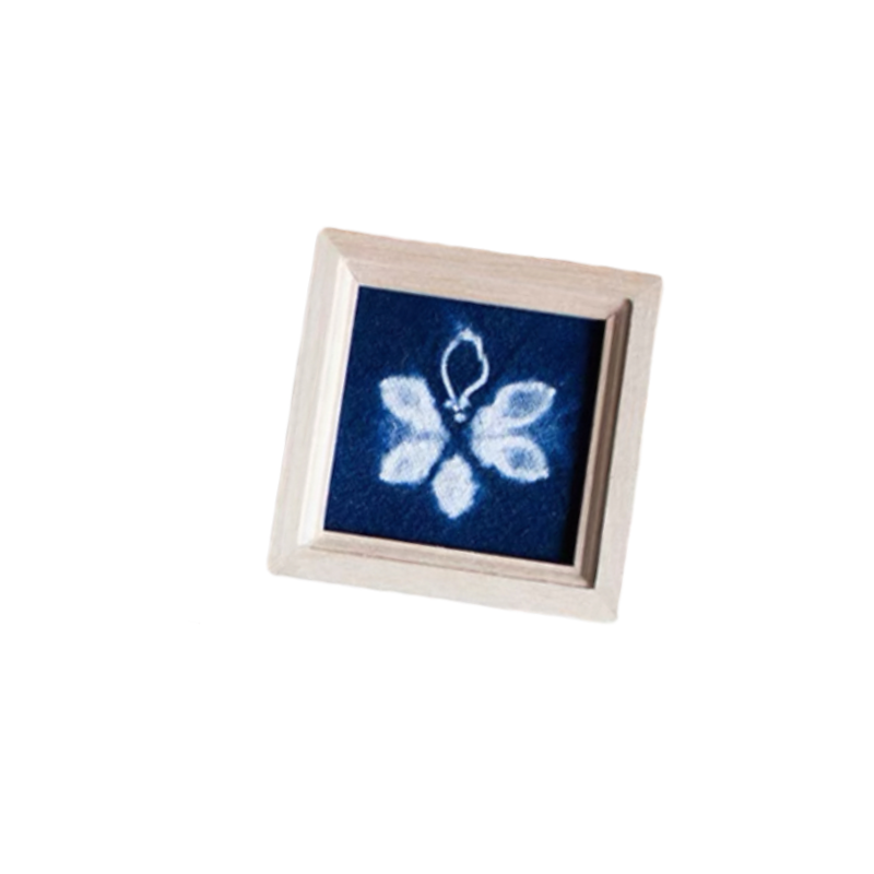 Handmade tie-dye flower wooden fridge magnet