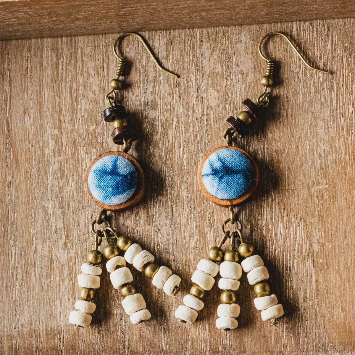Handcrafted Chinese-style tie-dye natural plant bead-string-shaped earrings