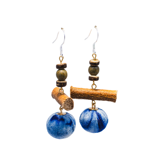 Handcrafted Chinese-style silver zygomatic-shaped beaded earrings in the shape of plants