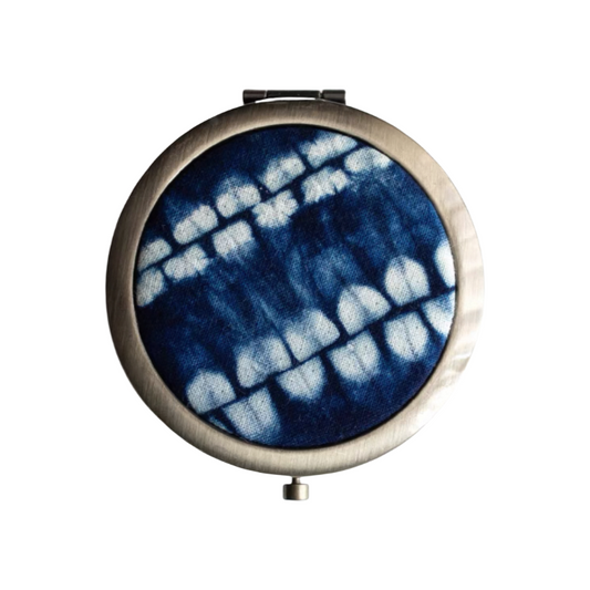 Handmade tie-dyeing small makeup mirror with plum blossom pattern gift